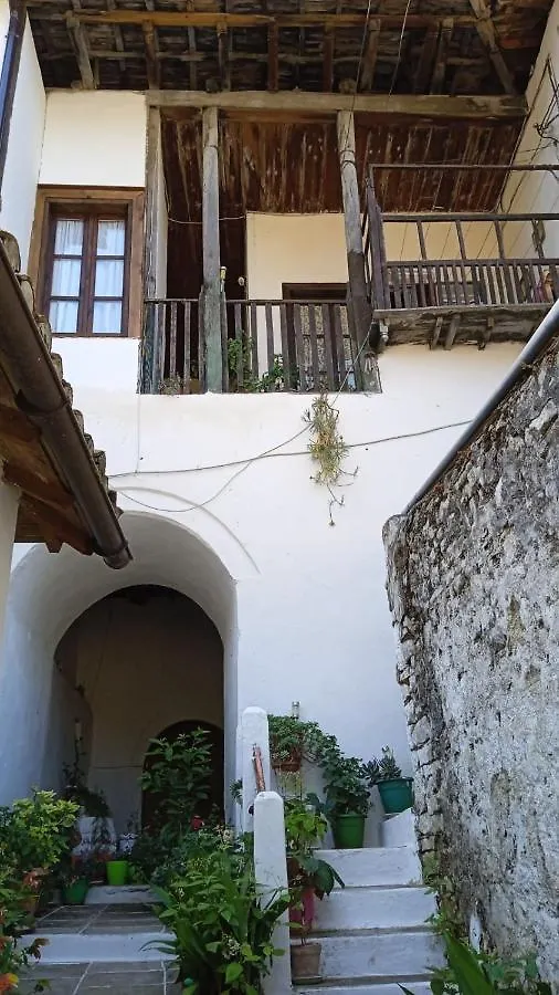 Maro'S Guesthouse Berat Albanië