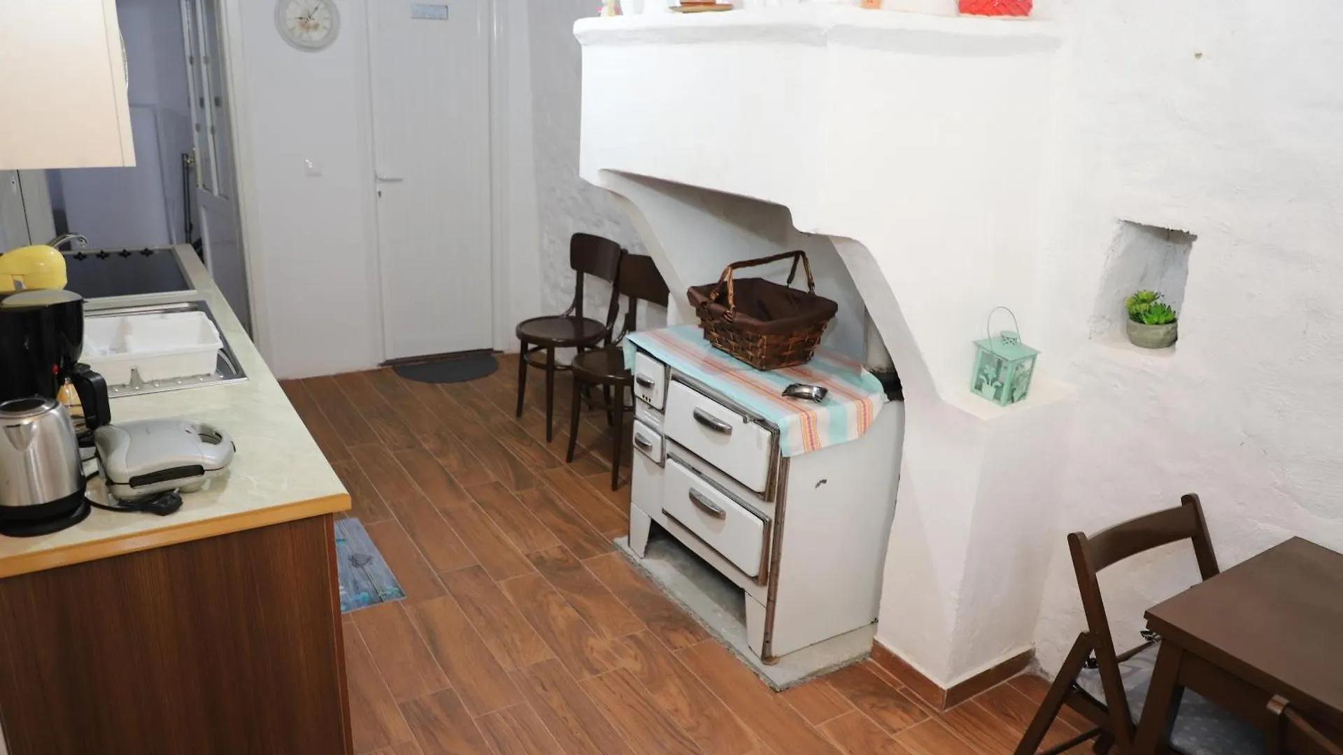 Maro'S Guesthouse Berat 0*,