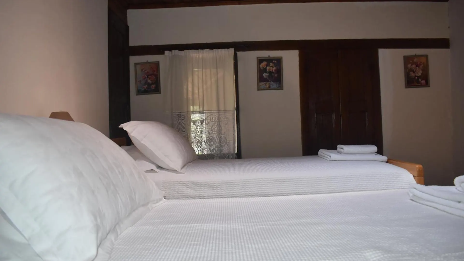Appartement Maro'S Guesthouse Berat