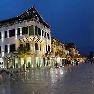 3* Ξενοδοχείο & Restaurant White City